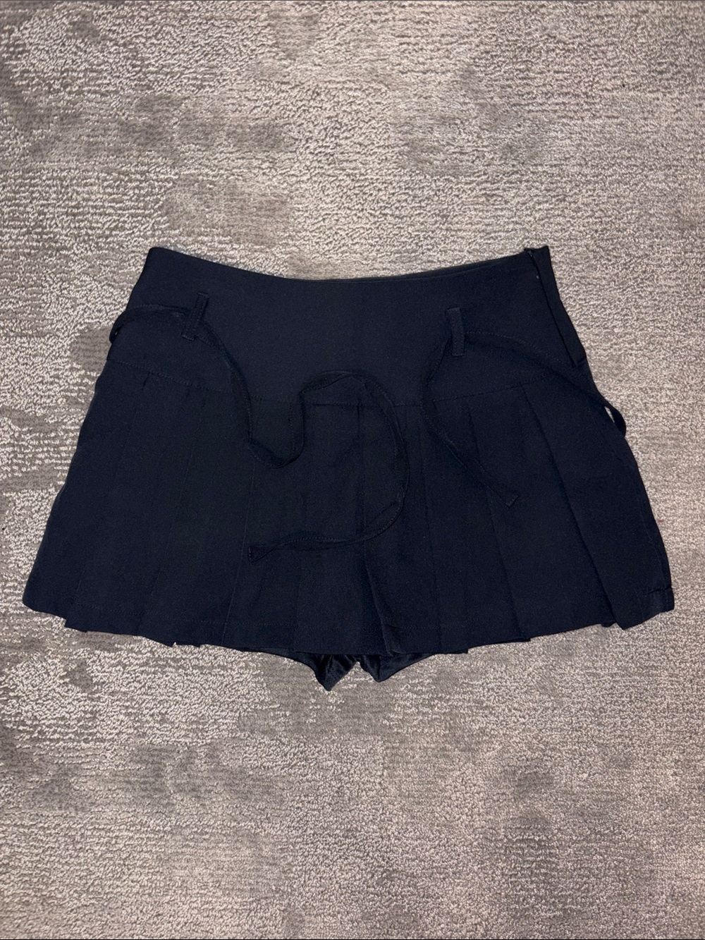 NWOT Streetwear Society Navy Pleated Skort with Built-In Shorts